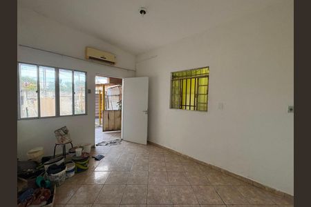 Sala de casa para alugar com 2 quartos, 360m² em Jk, Contagem