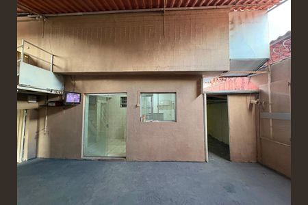 Casa para alugar com 360m², 2 quartos e 5 vagas Casa para alugar com 360m², 2 quartos e 5 vagasÁrea externa
