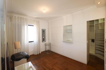 Apartamento à venda com 120m², 3 quartos e 3 vagas Apartamento à venda com 120m², 3 quartos e 3 vagasSuíte