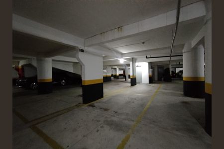 Apartamento à venda com 120m², 3 quartos e 3 vagas Apartamento à venda com 120m², 3 quartos e 3 vagasVagas de Garagem