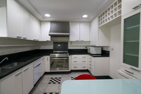 Apartamento à venda com 120m², 3 quartos e 3 vagas Apartamento à venda com 120m², 3 quartos e 3 vagasCozinha