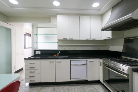 Apartamento à venda com 120m², 3 quartos e 3 vagas Apartamento à venda com 120m², 3 quartos e 3 vagasCozinha