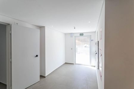 Apartamento para alugar com 47m², 2 quartos e 1 vaga Apartamento para alugar com 47m², 2 quartos e 1 vagaHall social