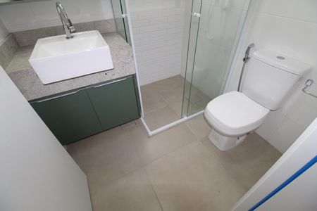 Banheiro da Suíte de apartamento para alugar com 1 quarto, 57m² em Parque Residencial Aquarius, São José dos Campos