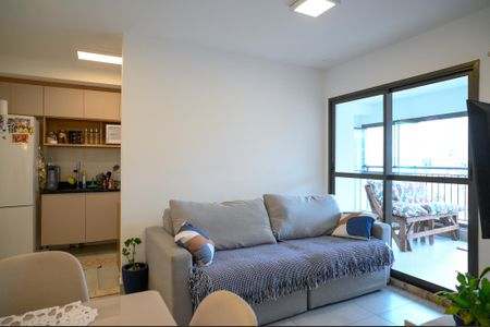 Apartamento à venda com 67m², 2 quartos e 1 vaga Apartamento à venda com 67m², 2 quartos e 1 vagaSala