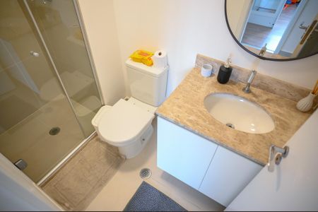 Apartamento à venda com 67m², 2 quartos e 1 vaga Apartamento à venda com 67m², 2 quartos e 1 vagaBanheiro Social