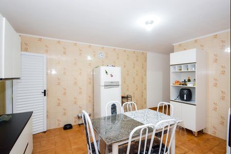 Casa à venda com 213m², 3 quartos e 2 vagasCozinha