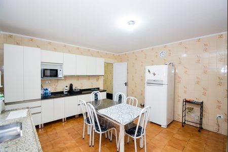 Casa à venda com 213m², 3 quartos e 2 vagasCozinha