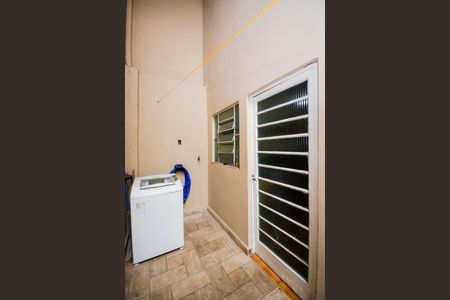 Casa à venda com 213m², 3 quartos e 2 vagasÁrea de Serviço