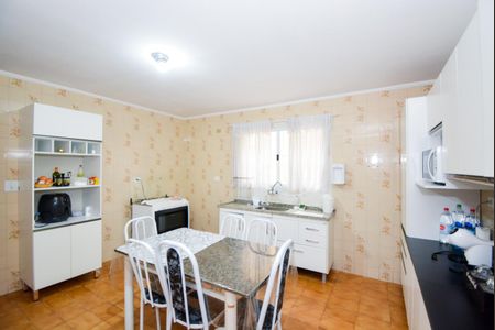 Casa à venda com 213m², 3 quartos e 2 vagasCozinha
