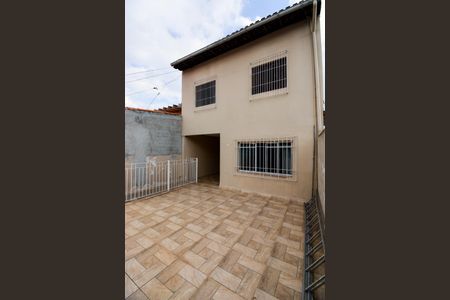 Casa à venda com 213m², 3 quartos e 2 vagasVaranda