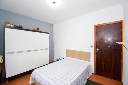 Casa à venda com 213m², 3 quartos e 2 vagasQuarto 1 - Suíte