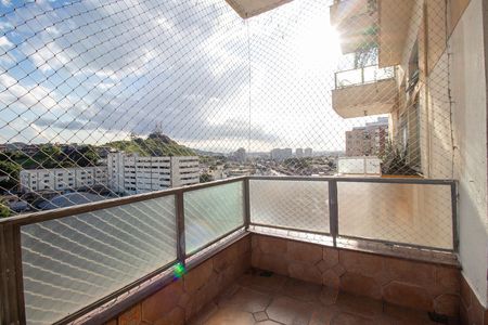 Apartamento à venda com 72m², 2 quartos e 1 vagaVaranda