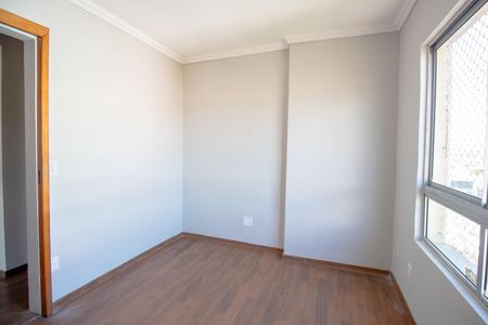 Apartamento à venda com 72m², 2 quartos e 1 vagaQuarto 2