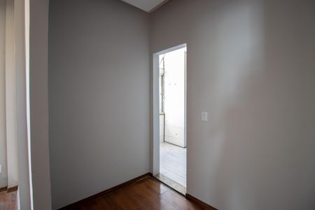 Apartamento à venda com 72m², 2 quartos e 1 vagaCorredor