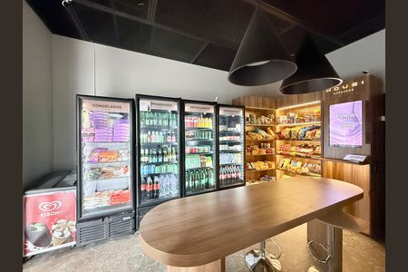 Studio para alugar com 27m², 1 quarto e sem vaga Studio para alugar com 27m², 1 quarto e sem vagaMercadinho