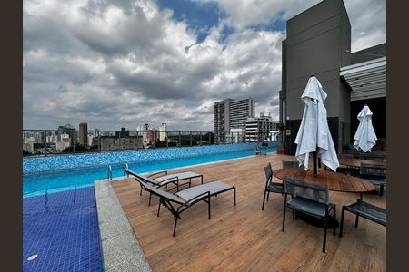 Studio para alugar com 27m², 1 quarto e sem vaga Studio para alugar com 27m², 1 quarto e sem vagaPiscina