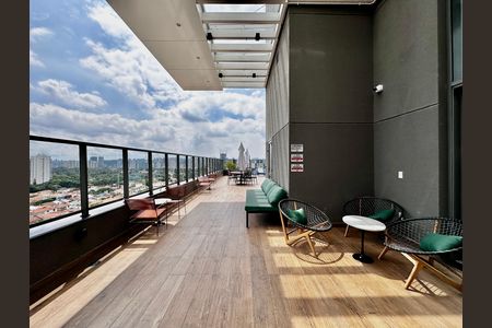 Studio para alugar com 27m², 1 quarto e sem vaga Studio para alugar com 27m², 1 quarto e sem vagaTerraço