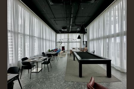 Studio para alugar com 27m², 1 quarto e sem vaga Studio para alugar com 27m², 1 quarto e sem vagaSalão de Jogos