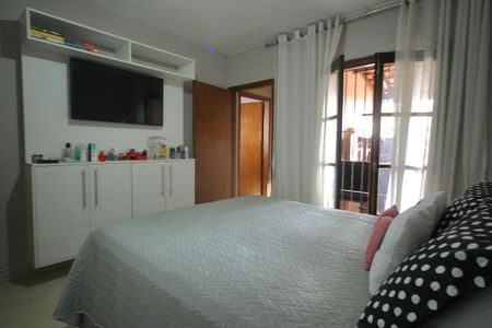 Casa para alugar com 249m², 4 quartos e 5 vagasSuíte 