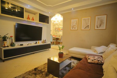 Casa para alugar com 249m², 4 quartos e 5 vagasSala de TV 