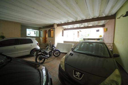Casa para alugar com 249m², 4 quartos e 5 vagasGaragem 