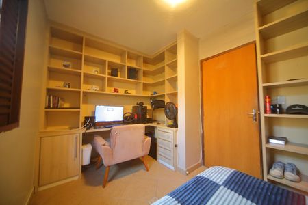 Casa para alugar com 249m², 4 quartos e 5 vagasQuarto 3 