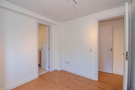 Apartamento para alugar com 69m², 2 quartos e 1 vagaSuíte 1