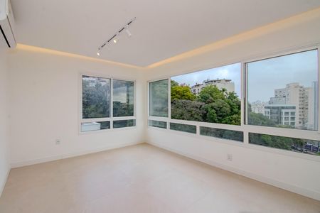 Sala de apartamento para alugar com 2 quartos, 69m² em Moinhos de Vento, Porto Alegre