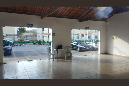Apartamento para alugar com 48m², 2 quartos e 1 vaga Apartamento para alugar com 48m², 2 quartos e 1 vagaÁrea comum - Salão de festas