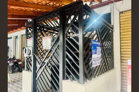 Apartamento para alugar com 62m², 2 quartos e 1 vagaPlaca instalada na fachada do imóvel 