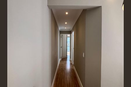 Apartamento à venda com 50m², 2 quartos e 1 vaga Apartamento à venda com 50m², 2 quartos e 1 vagaCorredor