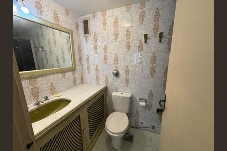 Apartamento para alugar com 129m², 3 quartos e 1 vaga Apartamento para alugar com 129m², 3 quartos e 1 vagaBanheiro Social