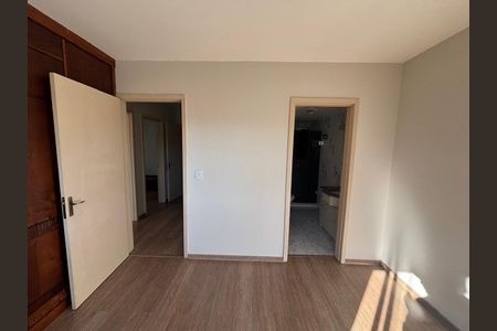 Apartamento para alugar com 129m², 3 quartos e 1 vaga Apartamento para alugar com 129m², 3 quartos e 1 vagaSuíte