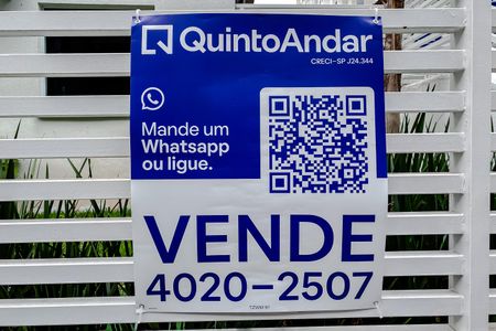 Apartamento à venda com 27m², 1 quarto e sem vaga Apartamento à venda com 27m², 1 quarto e sem vagaPlaquinha