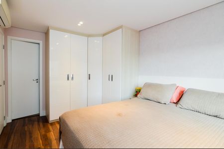 Apartamento para alugar com 138m², 3 quartos e 2 vagasSuíte
