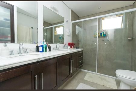 Apartamento à venda com 127m², 3 quartos e 2 vagas Apartamento à venda com 127m², 3 quartos e 2 vagasBanheiro