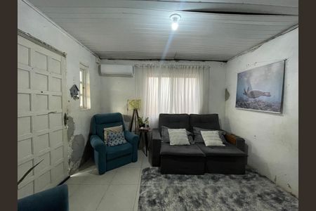Casa à venda com 54m², 2 quartos e 1 vaga
