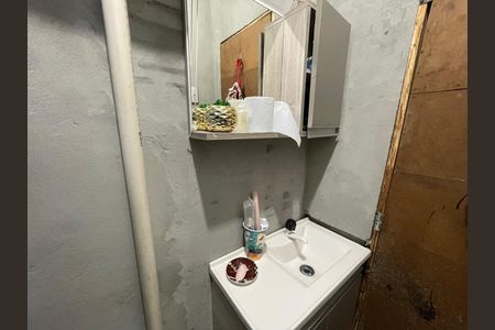 Casa à venda com 54m², 2 quartos e 1 vaga