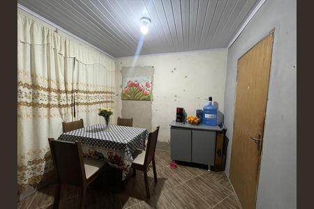 Casa à venda com 54m², 2 quartos e 1 vaga