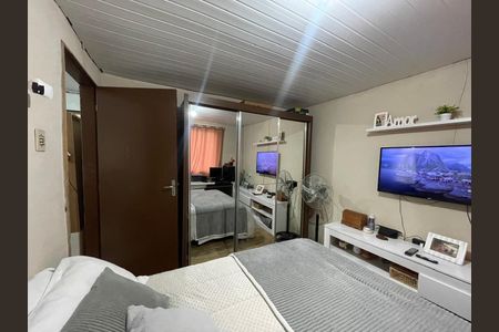 Casa à venda com 54m², 2 quartos e 1 vaga