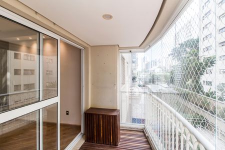 Apartamento para alugar com 78m², 2 quartos e 2 vagas Apartamento para alugar com 78m², 2 quartos e 2 vagasVaranda