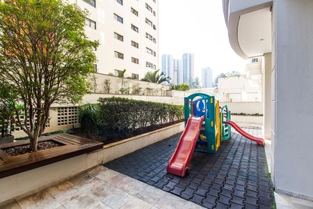 Apartamento para alugar com 78m², 2 quartos e 2 vagas Apartamento para alugar com 78m², 2 quartos e 2 vagasÁrea comum - Playground
