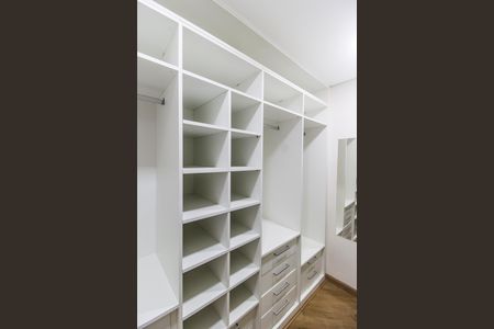 Apartamento para alugar com 78m², 2 quartos e 2 vagas Apartamento para alugar com 78m², 2 quartos e 2 vagasCloset da suíte