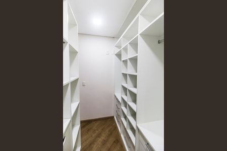 Apartamento para alugar com 78m², 2 quartos e 2 vagas Apartamento para alugar com 78m², 2 quartos e 2 vagasCloset da suíte