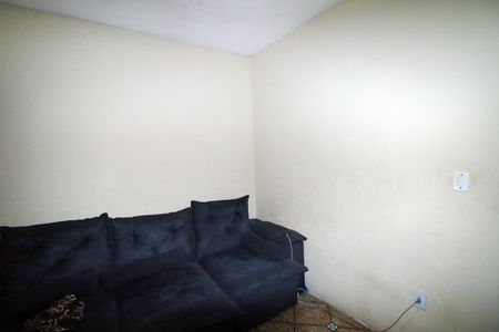 Sala de casa para alugar com 2 quartos, 82m² em Inhaúma, Rio de Janeiro