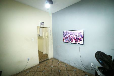 Sala de casa para alugar com 2 quartos, 82m² em Inhaúma, Rio de Janeiro