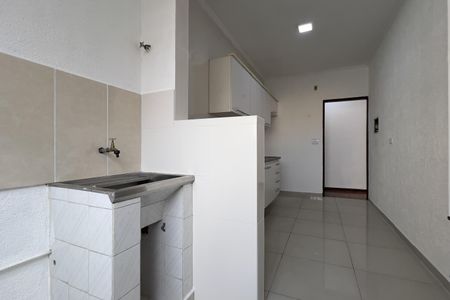 Apartamento para alugar com 64m², 2 quartos e 1 vaga Apartamento para alugar com 64m², 2 quartos e 1 vagaCozinha e Área de Serviço