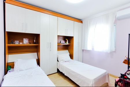 Casa de condomínio à venda com 111m², 3 quartos e 2 vagasQuarto 1