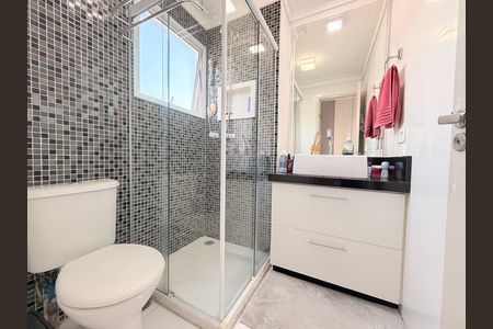 Apartamento à venda com 69m², 2 quartos e 1 vagaBanheiro da Suíte